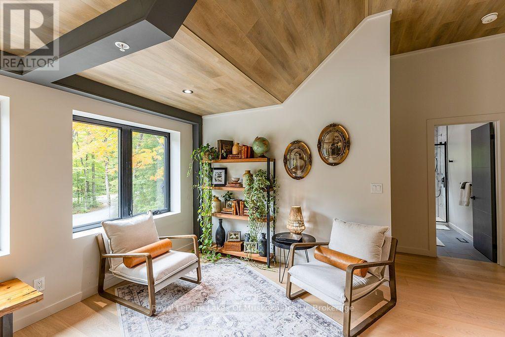 












LOT 18 - 113 GRYFFIN BLUFFS LANE

,
Huntsville (Brunel),




Ontario
P0B1M0

