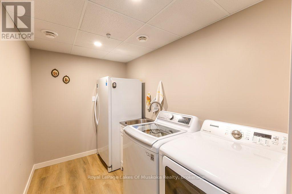 












LOT 18 - 113 GRYFFIN BLUFFS LANE

,
Huntsville (Brunel),




Ontario
P0B1M0

