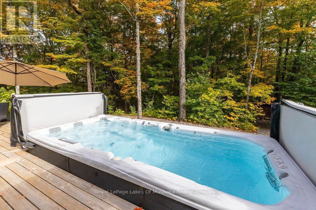 












LOT 18 - 113 GRYFFIN BLUFFS LANE

,
Huntsville (Brunel),




Ontario
P0B1M0

