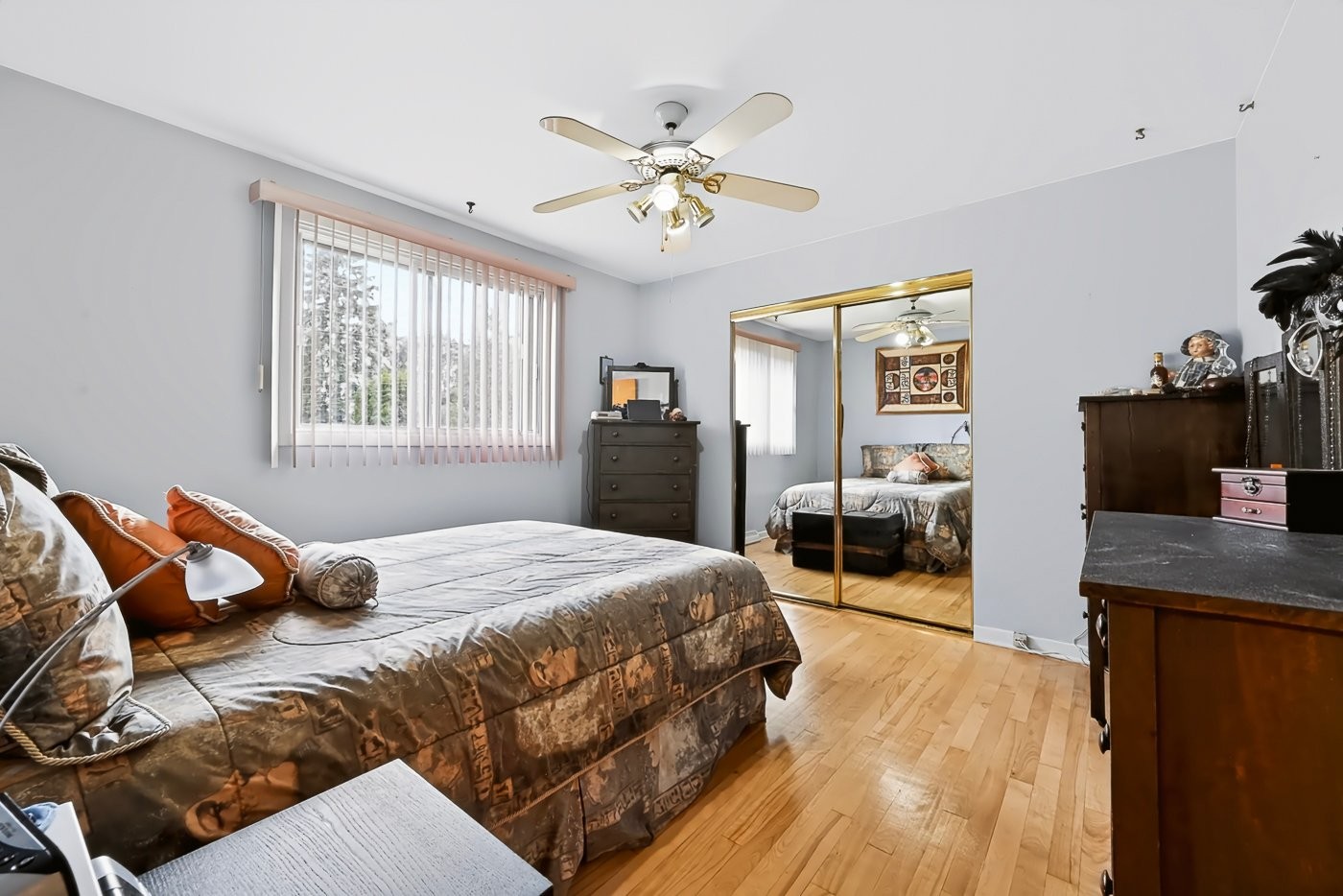 









843


Rue Charles-Guimond

,
Boucherville,




QC
J4B3Z4

