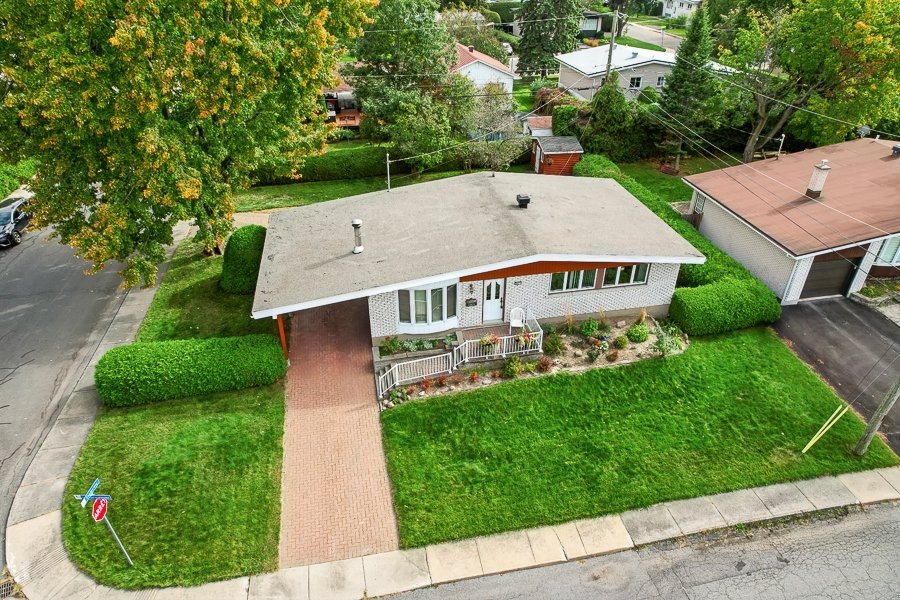 









843


Rue Charles-Guimond

,
Boucherville,




QC
J4B3Z4

