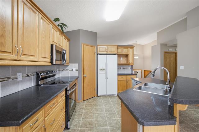 









191


Kingfisher

CR,
Winnipeg,




MB
R3Y 0B9

