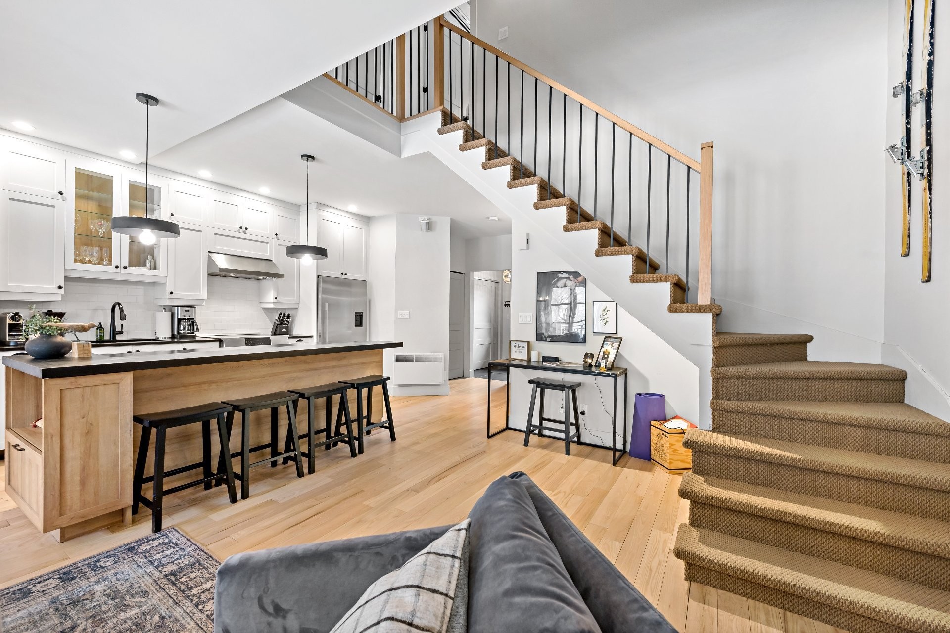 









218


Ch. de la Forêt

, 4,
Mont-Tremblant,




QC
J8E3K8

