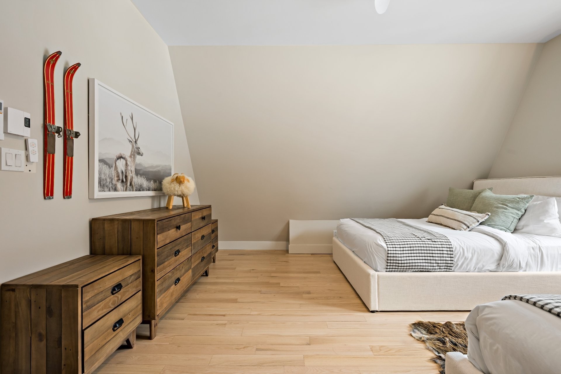 









218


Ch. de la Forêt

, 4,
Mont-Tremblant,




QC
J8E3K8

