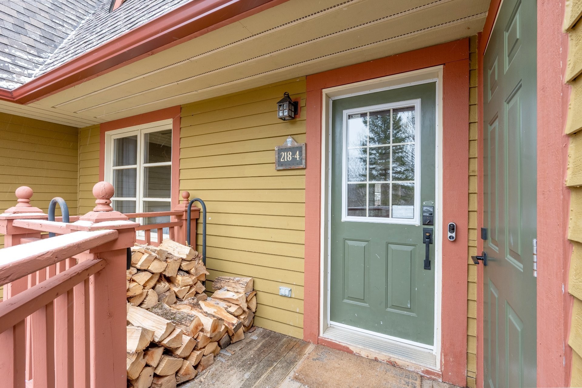 









218


Ch. de la Forêt

, 4,
Mont-Tremblant,




QC
J8E3K8


