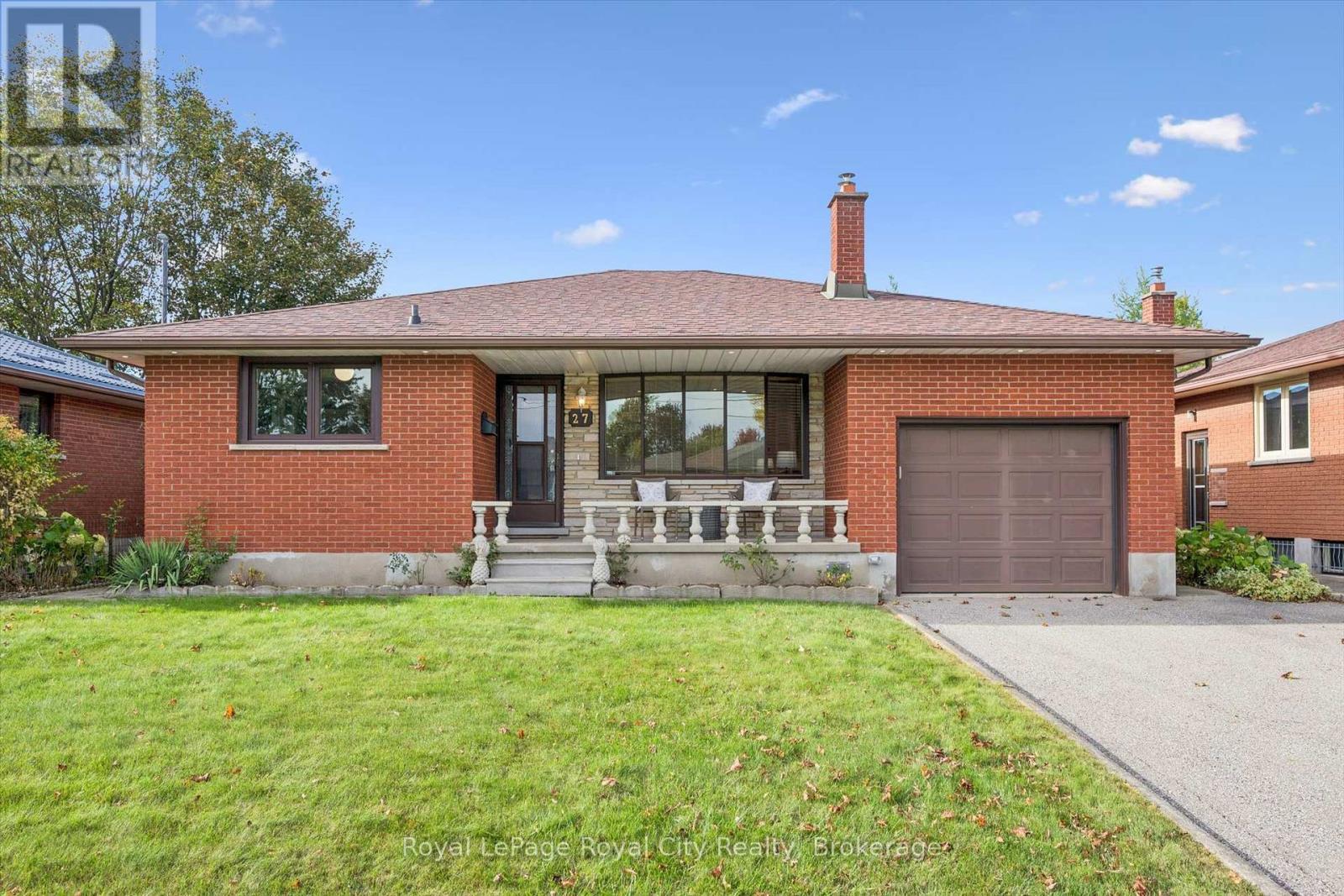 












27 PALERMO CRESCENT

,
Guelph (Grange Road),




Ontario
N1E2J8

