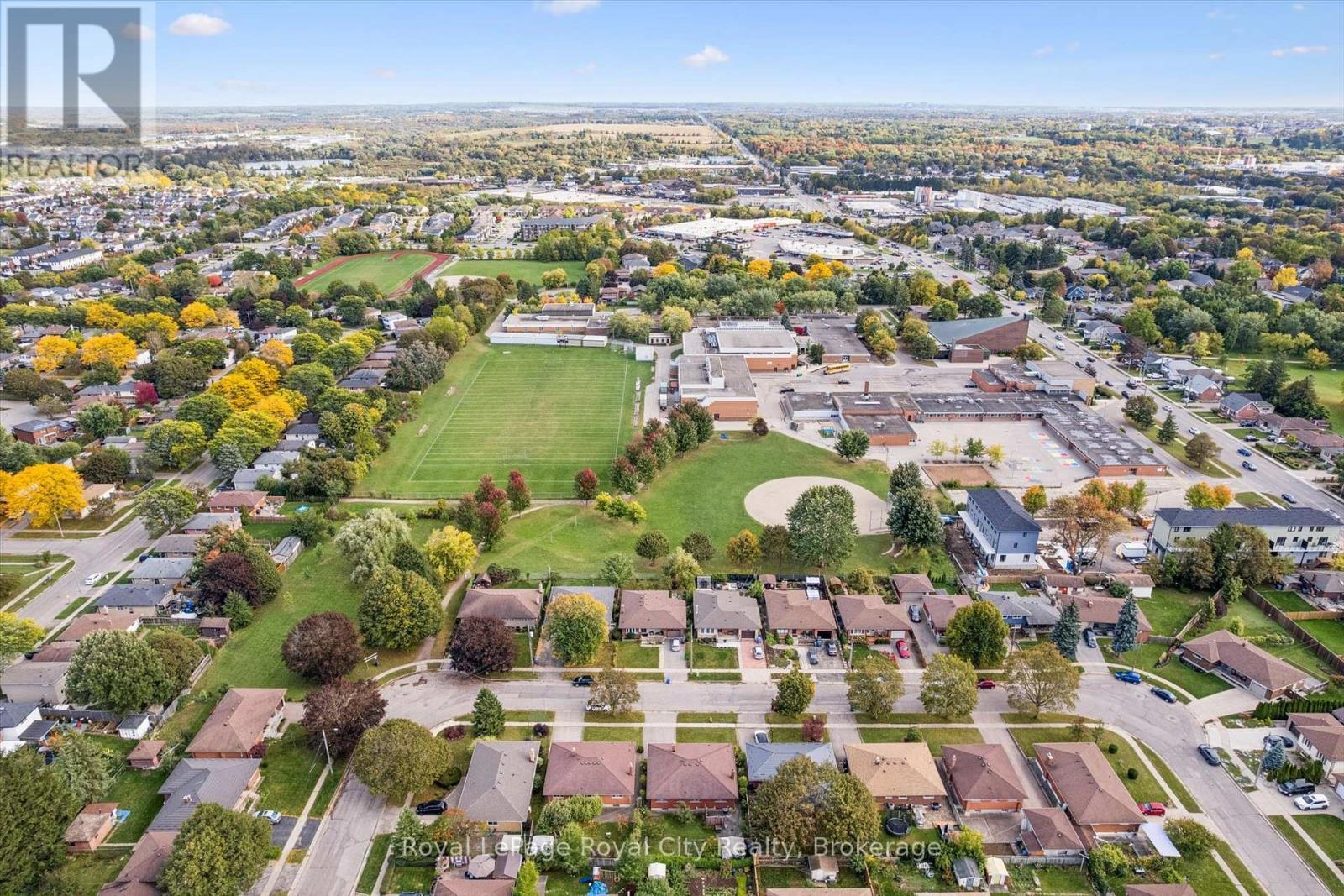 












27 PALERMO CRESCENT

,
Guelph (Grange Road),




Ontario
N1E2J8

