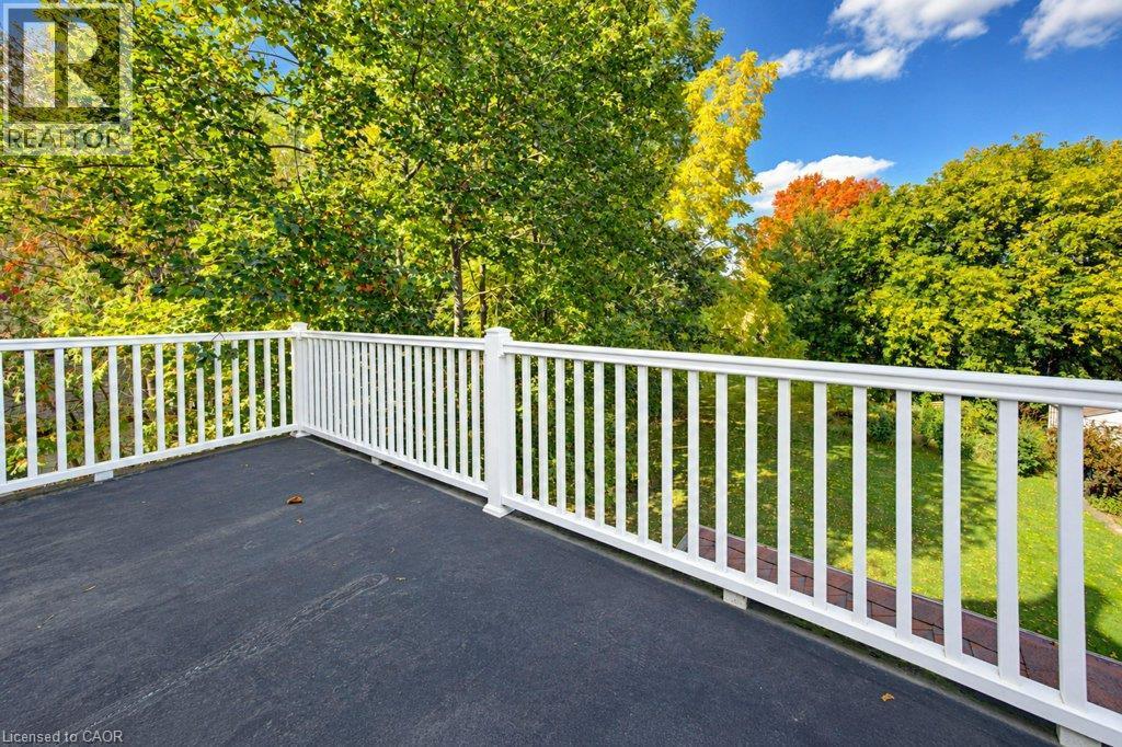 












4 JAMES Street

,
Elmira,




Ontario
N3B1L5

