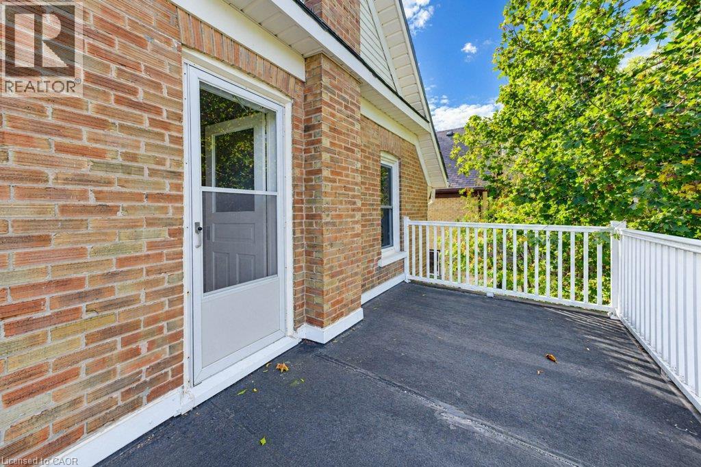 












4 JAMES Street

,
Elmira,




Ontario
N3B1L5

