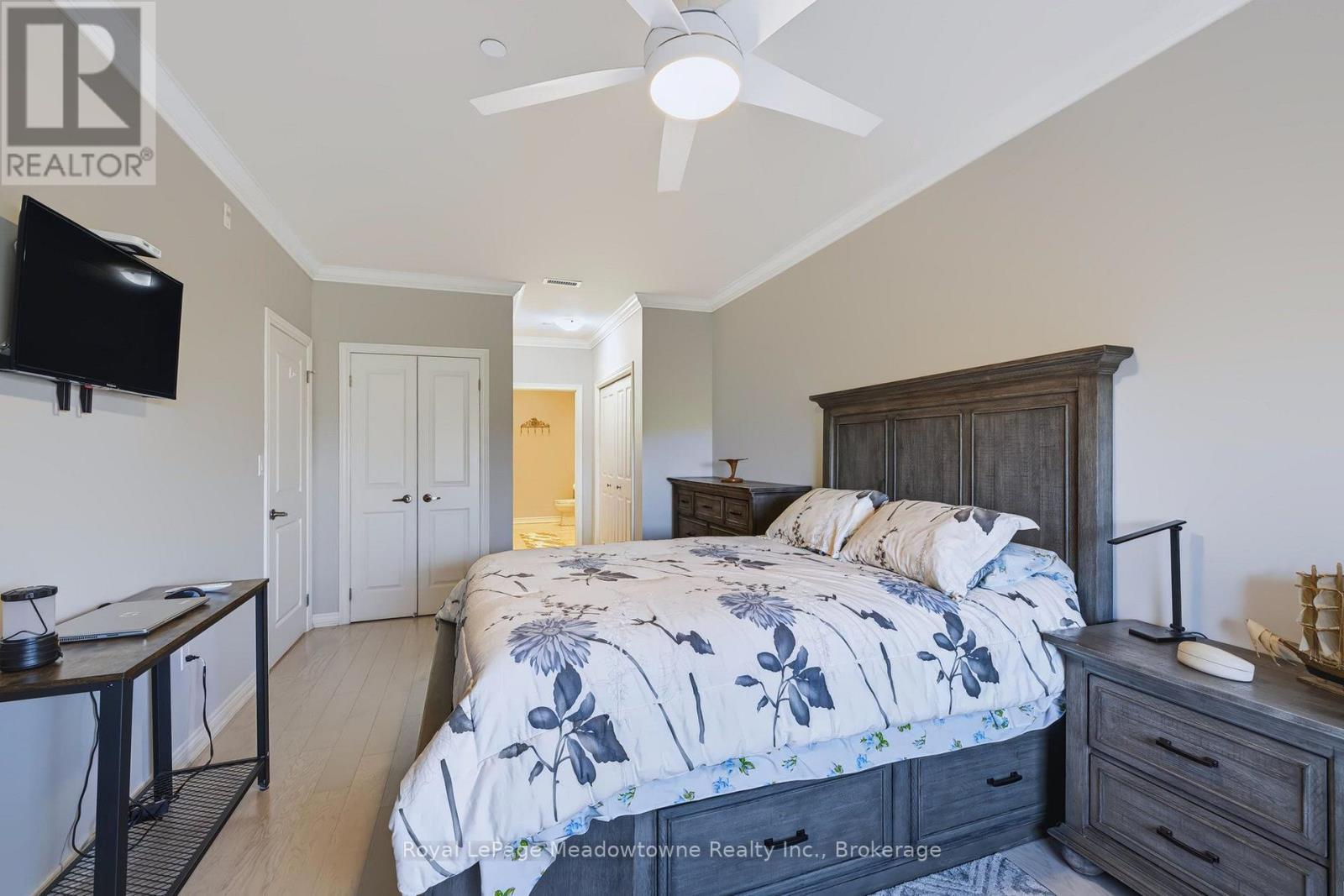 












301 - 33 WHITMER STREET

,
Milton (SC Scott),




Ontario
L9T8P9

