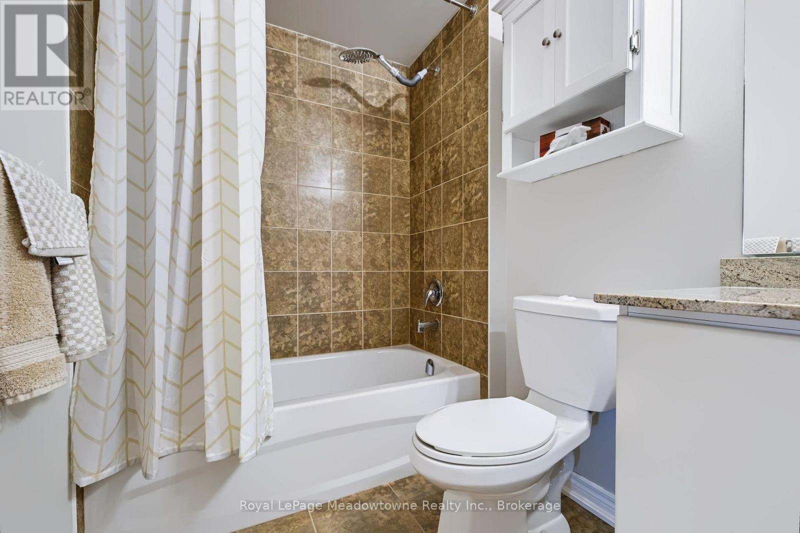 












301 - 33 WHITMER STREET

,
Milton (SC Scott),




Ontario
L9T8P9

