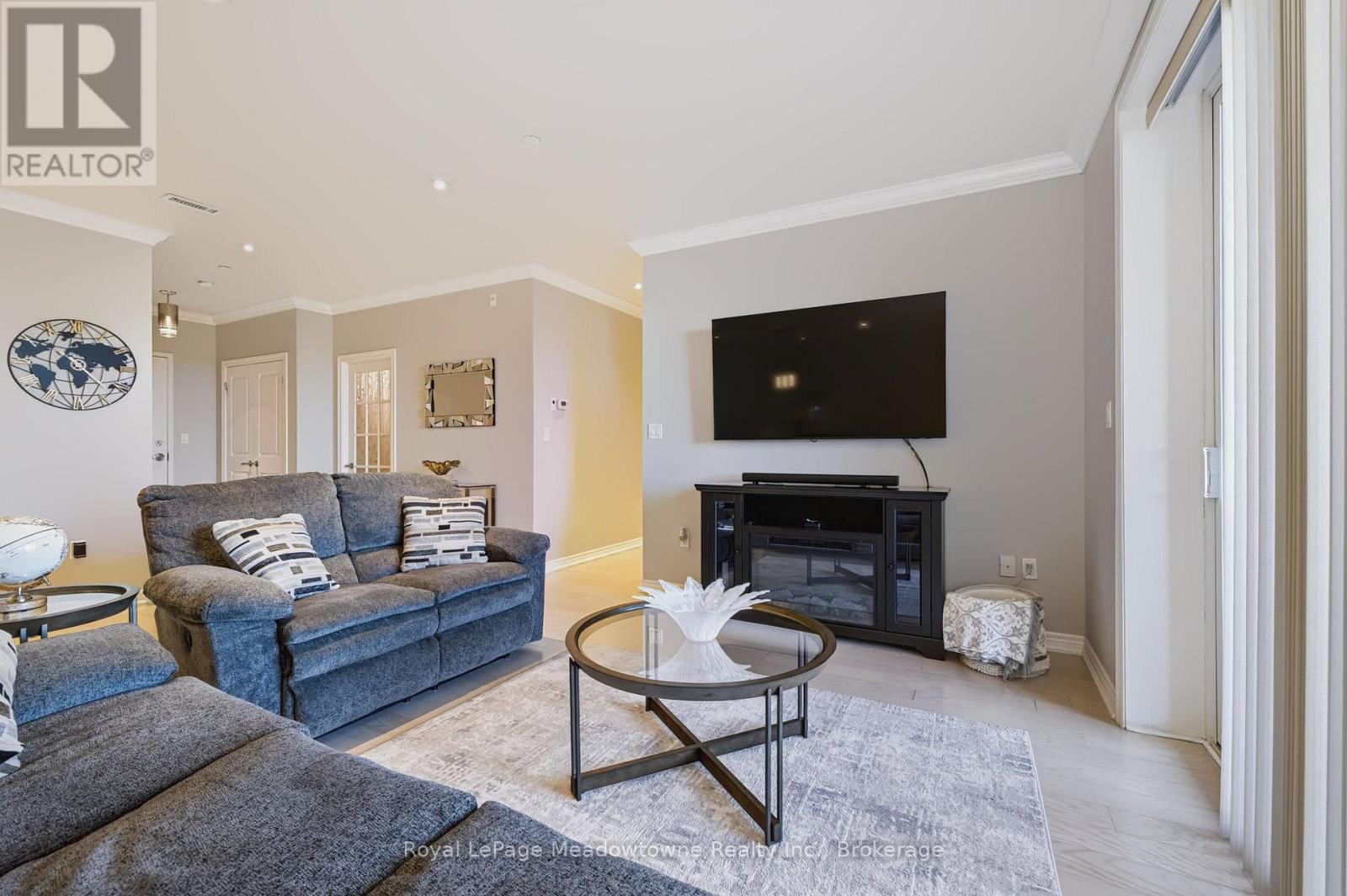 












301 - 33 WHITMER STREET

,
Milton (SC Scott),




Ontario
L9T8P9

