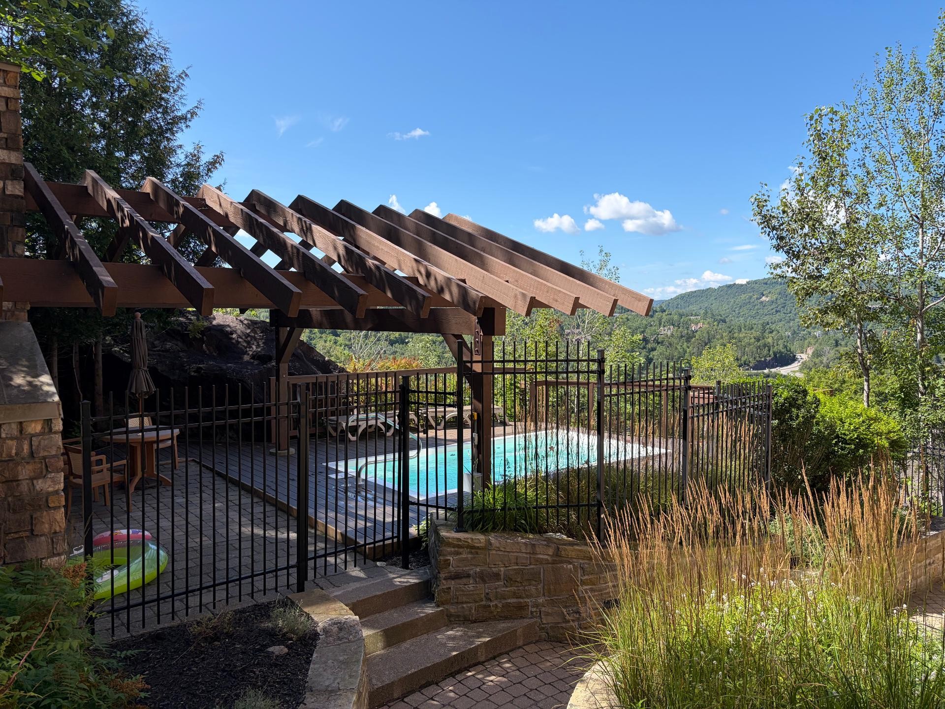 









170


Ch. au Pied-de-la-Montagne

, 7,
Mont-Tremblant,




QC
J8E3M2

