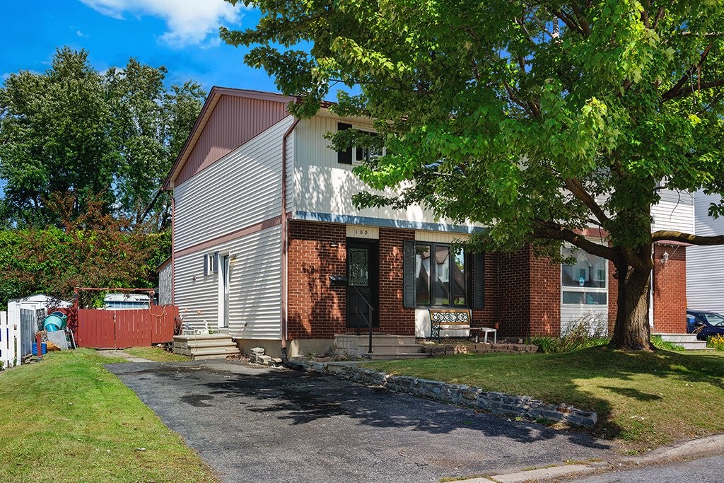 









180


Rue Prentiss

,
Gatineau (Aylmer),




QC
J9H5V9

