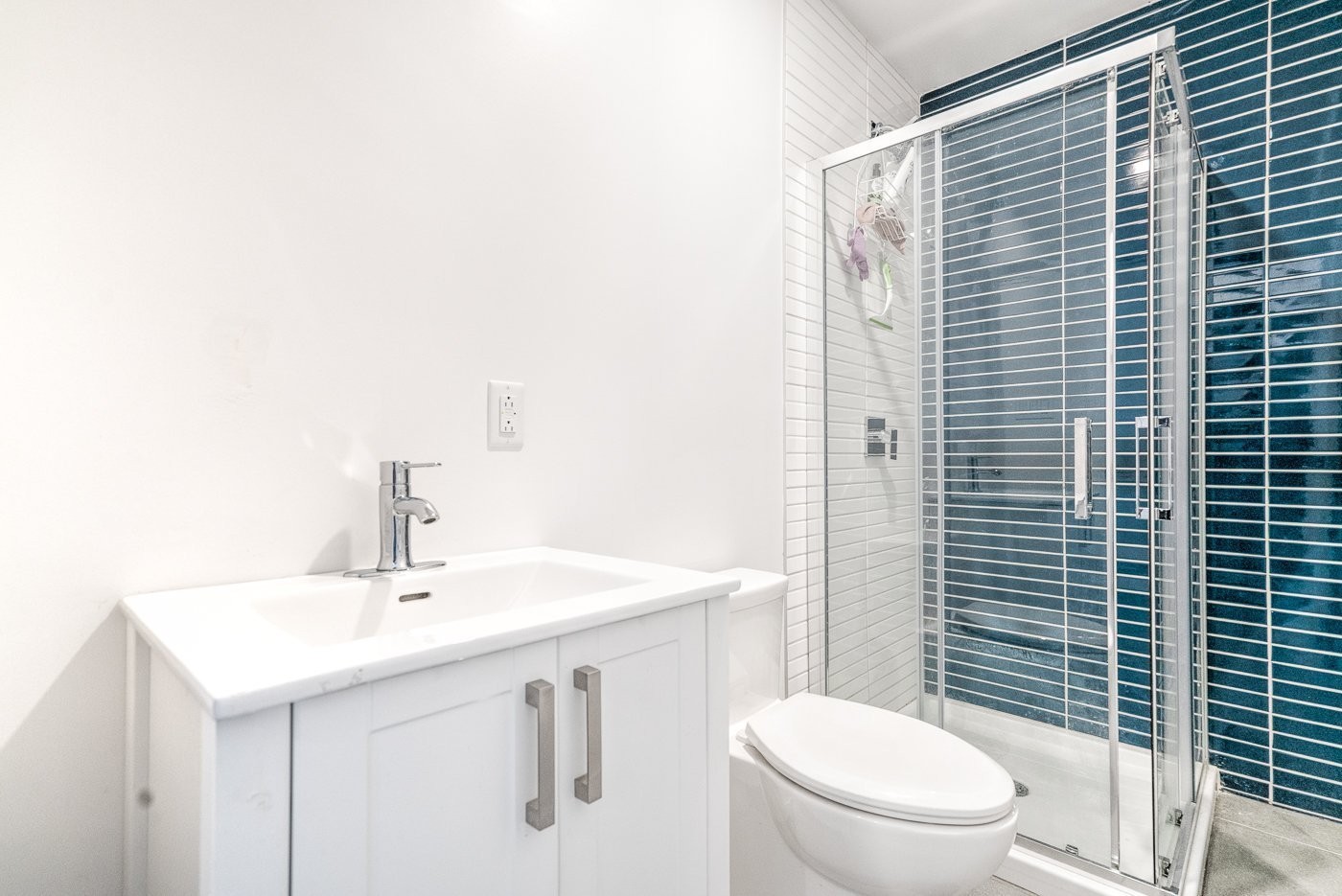 









2101

 - 2105


Rue Everett

,
Montréal (Villeray/Saint-Michel/Parc-Extension),




QC
H2E1P6


