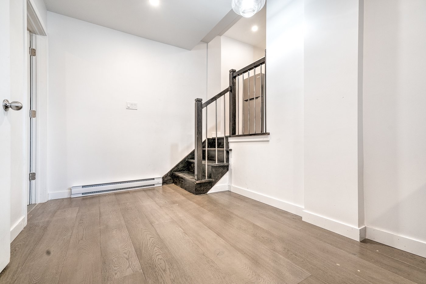 









2101

 - 2105


Rue Everett

,
Montréal (Villeray/Saint-Michel/Parc-Extension),




QC
H2E1P6

