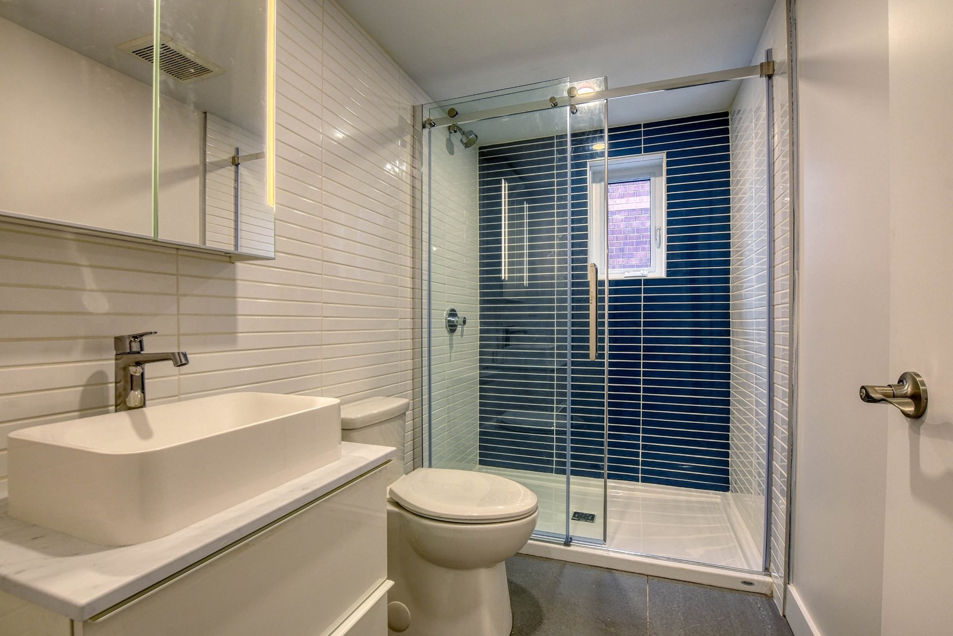









2101

 - 2105


Rue Everett

,
Montréal (Villeray/Saint-Michel/Parc-Extension),




QC
H2E1P6

