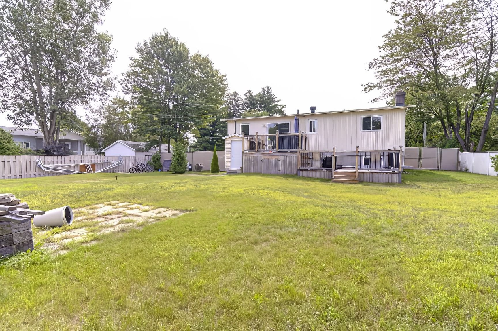 









2931


Rue Sébastien

,
Terrebonne (La Plaine),




QC
J7M2A1


