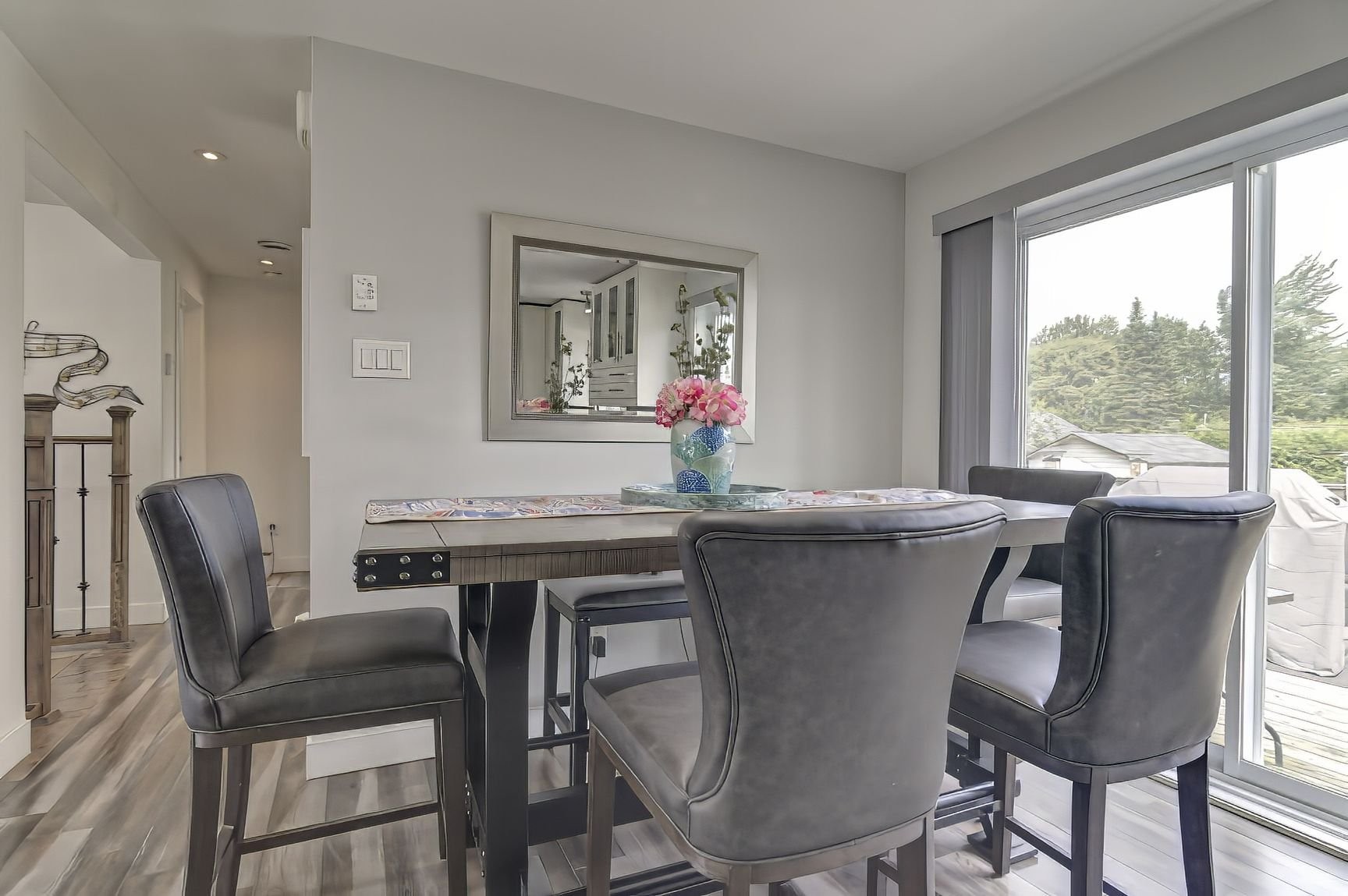 









2931


Rue Sébastien

,
Terrebonne (La Plaine),




QC
J7M2A1

