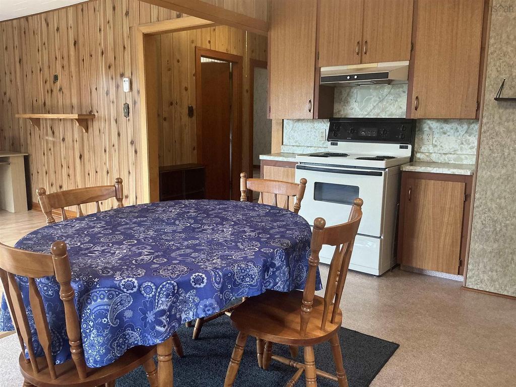 












21 Elm Street

,
Brooklyn,




NS
B0J 1H0

