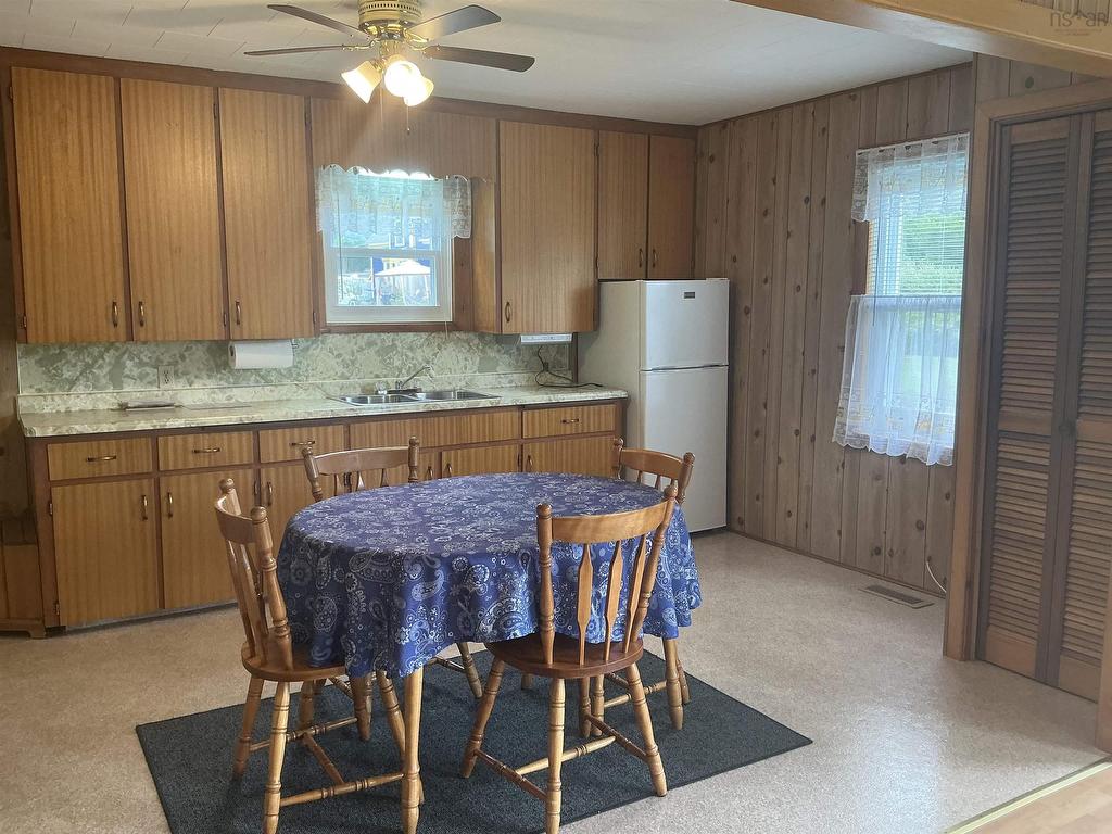 












21 Elm Street

,
Brooklyn,




NS
B0J 1H0


