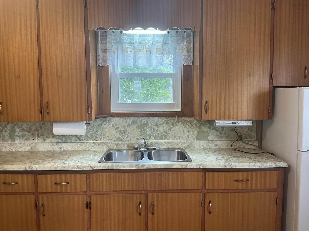 












21 Elm Street

,
Brooklyn,




NS
B0J 1H0

