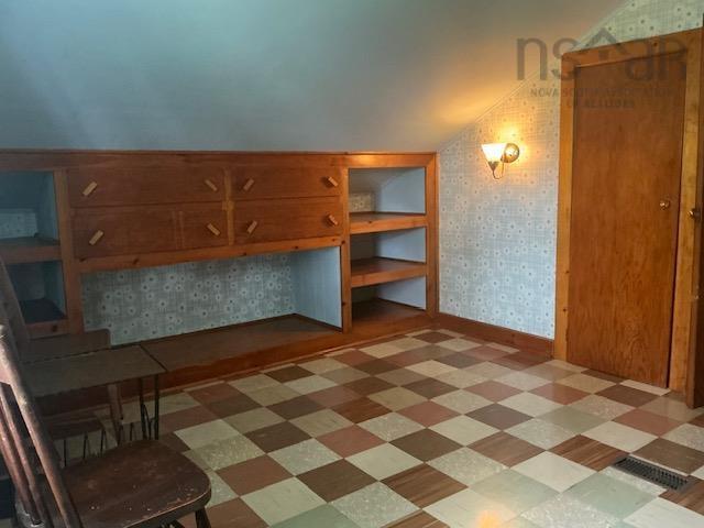 












21 Elm Street

,
Brooklyn,




NS
B0J 1H0

