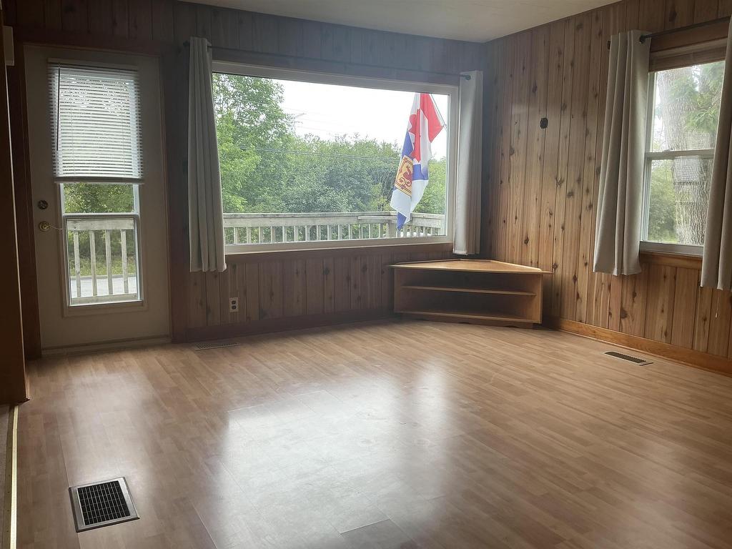 












21 Elm Street

,
Brooklyn,




NS
B0J 1H0

