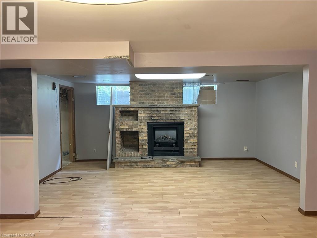 












90 QUEENSWAY E

,
Simcoe,




Ontario
N3Y4M6

