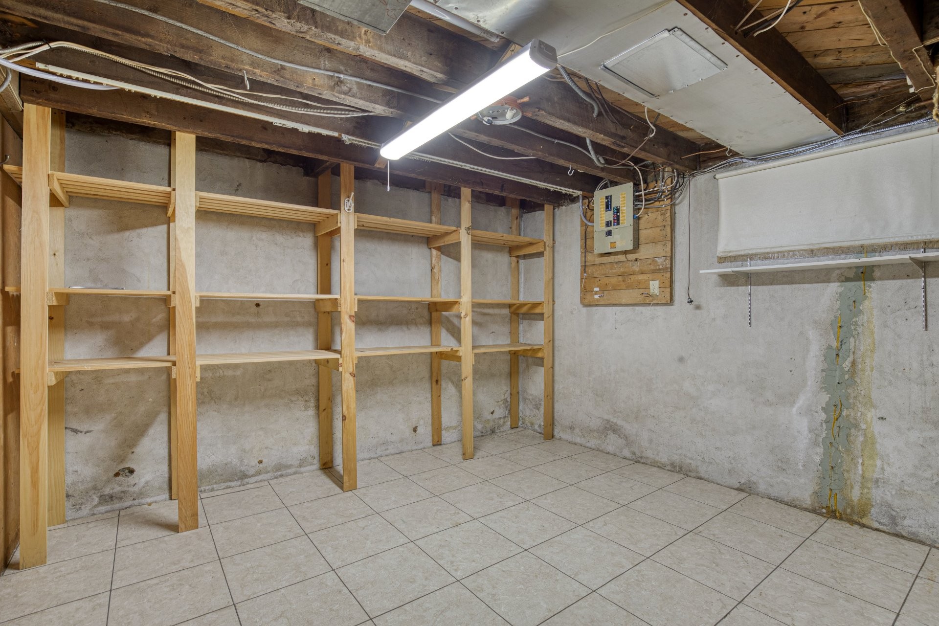 









250


Rue Montcalm

,
Saint-Jean-sur-Richelieu,




QC
J3B3N8


