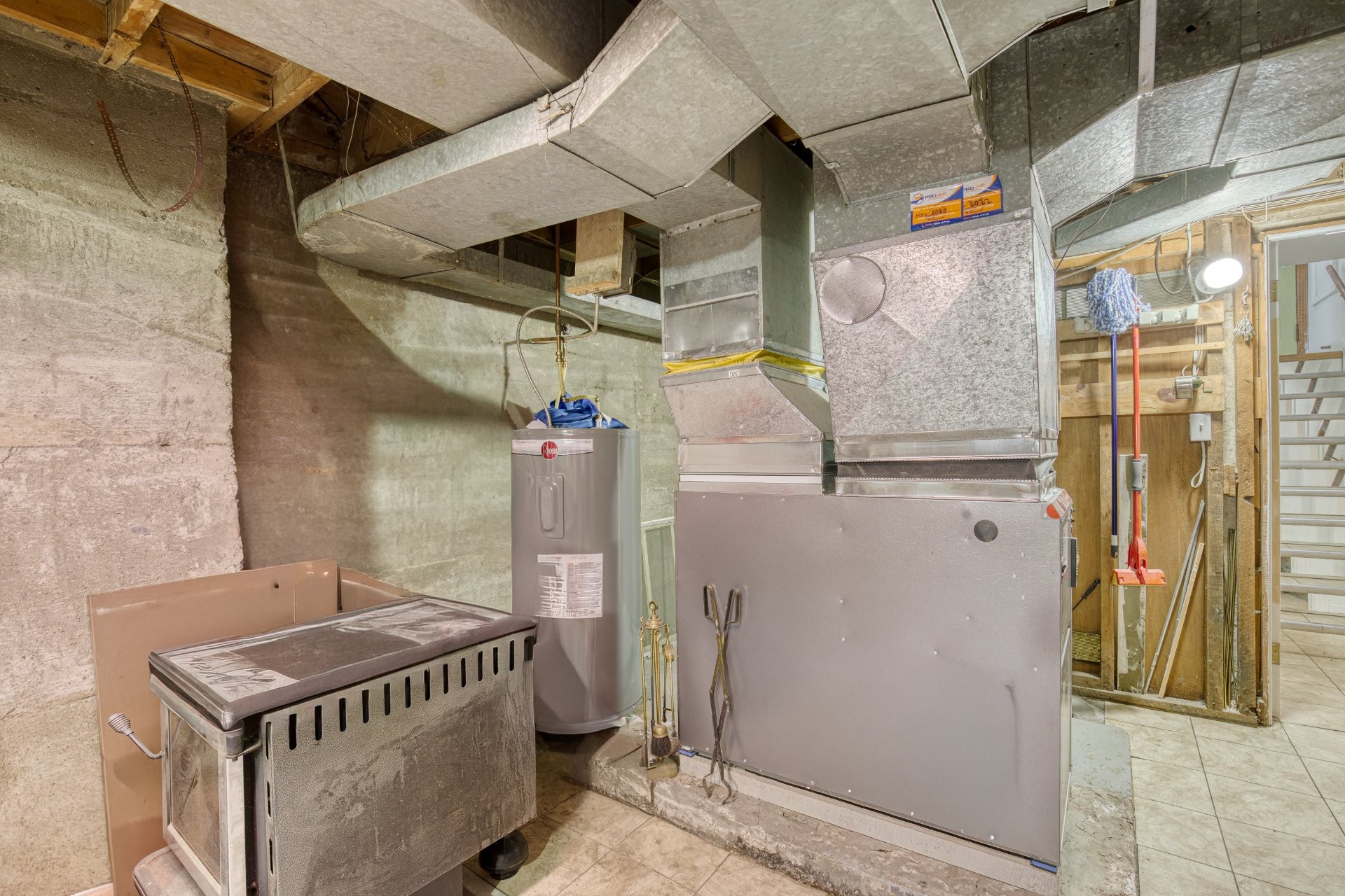 









250


Rue Montcalm

,
Saint-Jean-sur-Richelieu,




QC
J3B3N8

