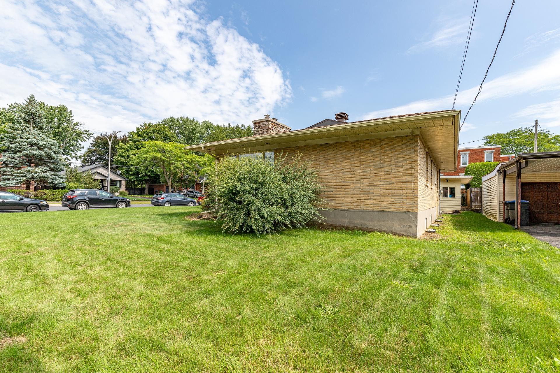 









250


Rue Montcalm

,
Saint-Jean-sur-Richelieu,




QC
J3B3N8

