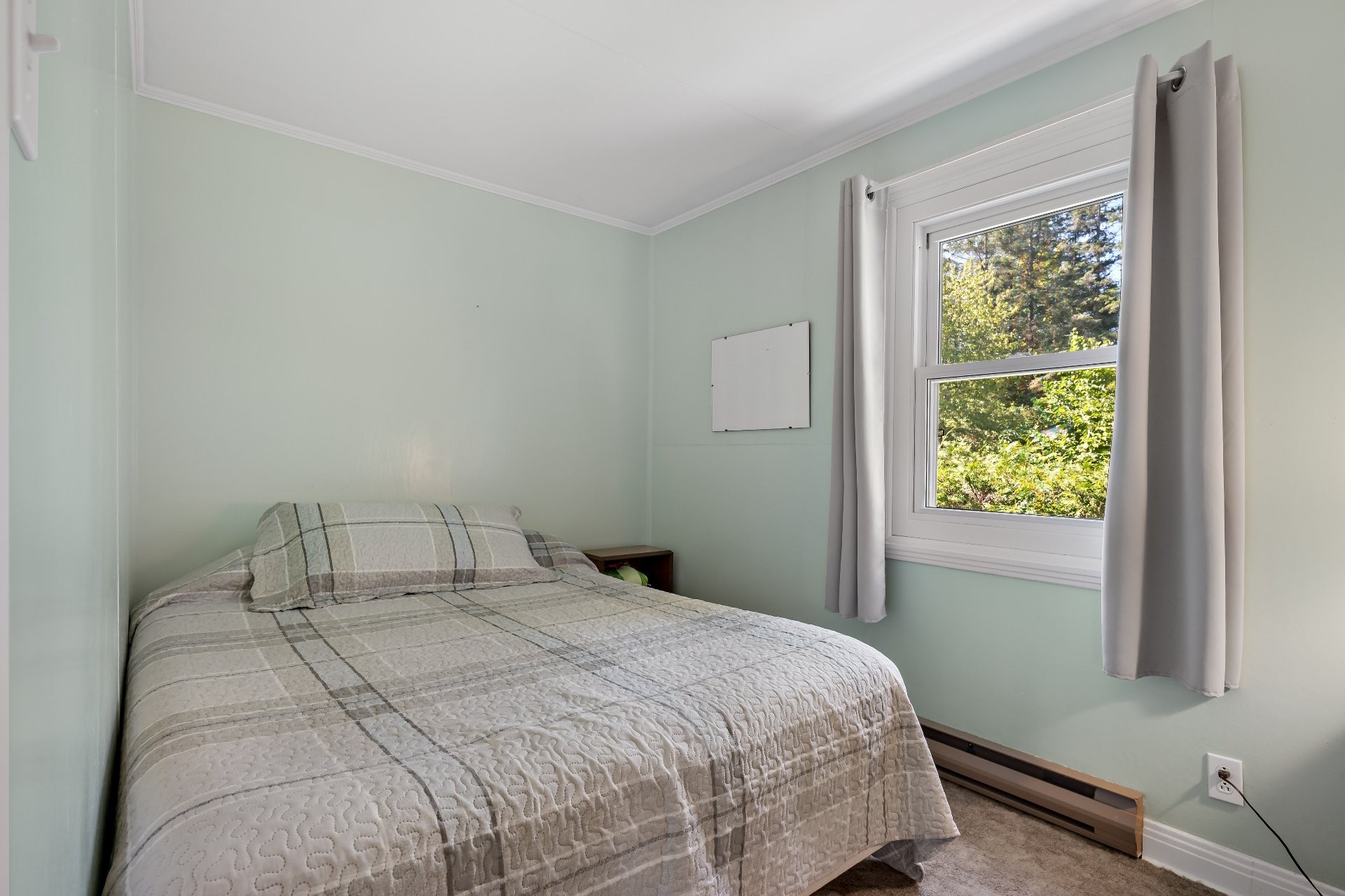 









2386


Rue St-Charles

,
Val-David,




QC
J0T2N0

