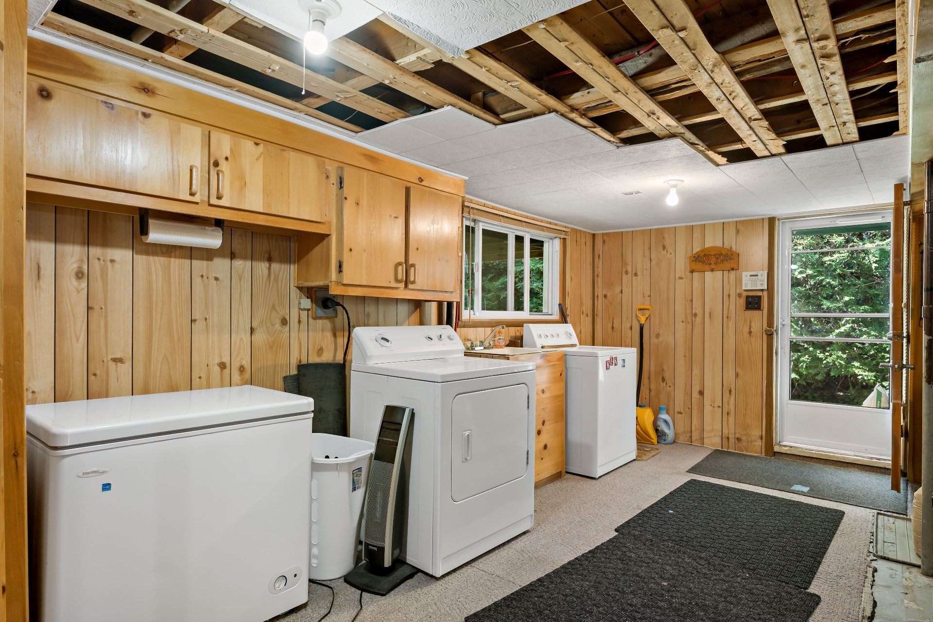 









2386


Rue St-Charles

,
Val-David,




QC
J0T2N0

