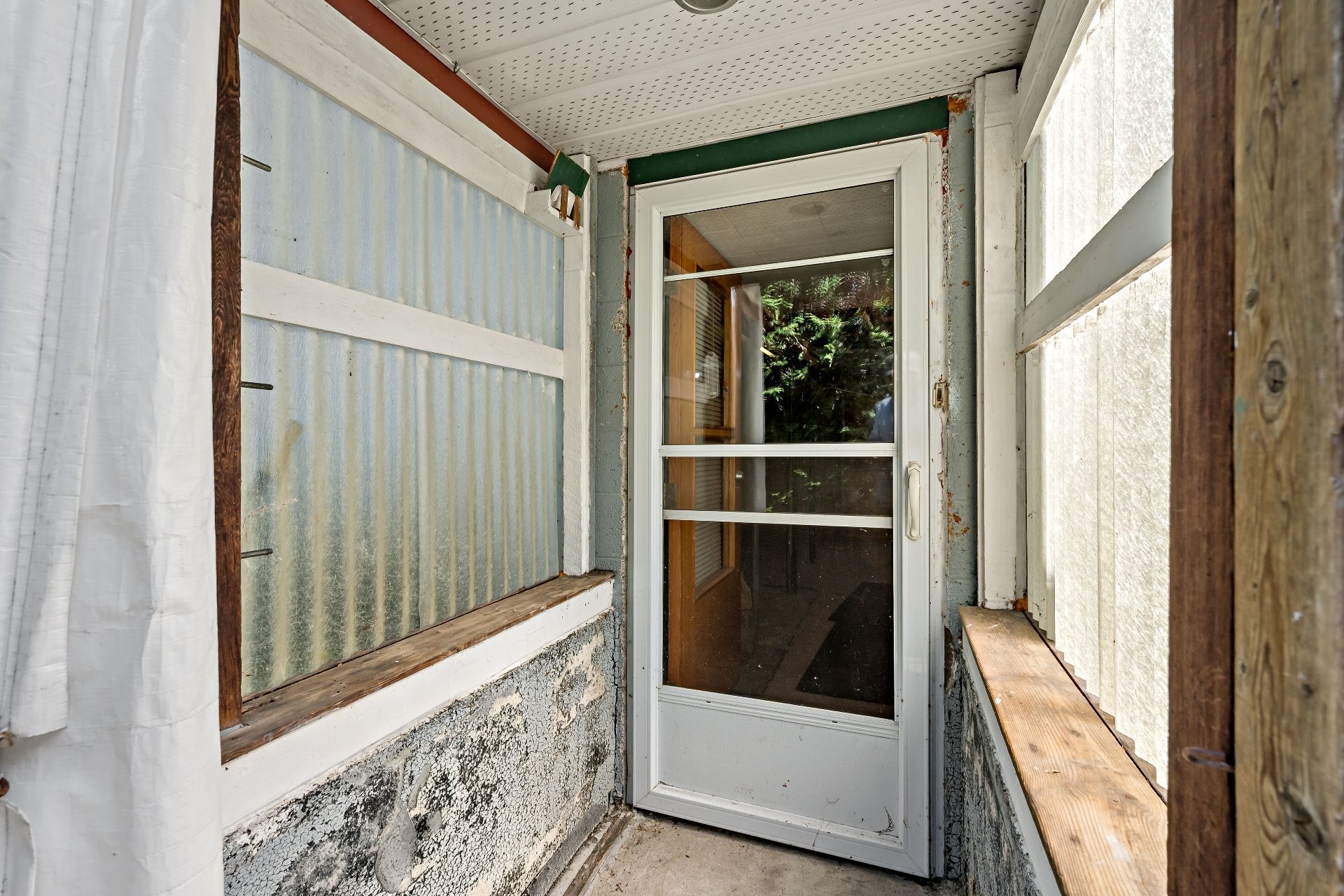 









2386


Rue St-Charles

,
Val-David,




QC
J0T2N0

