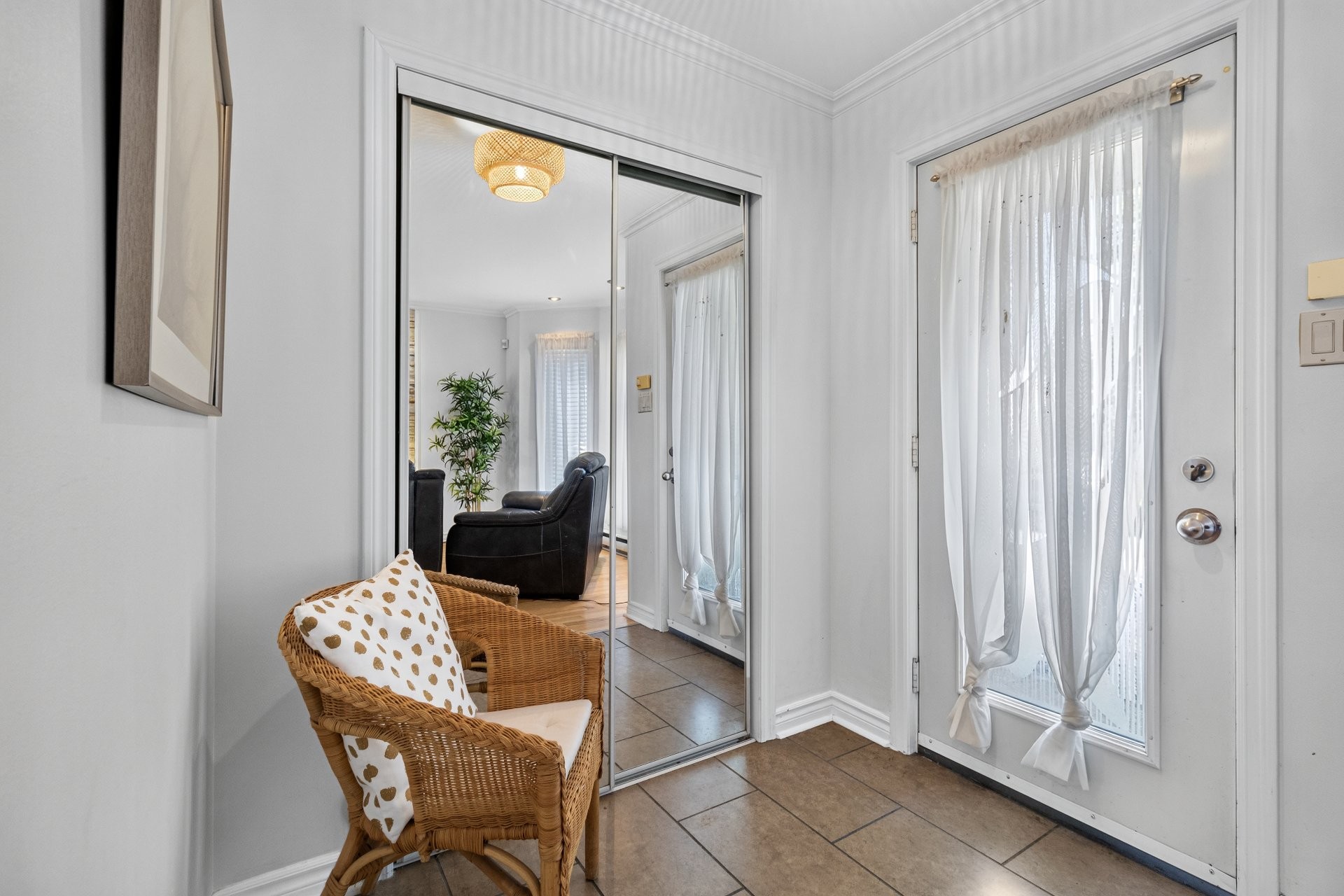 









7033


Rue Therrien

,
Longueuil (Saint-Hubert),




QC
J3Z1H3

