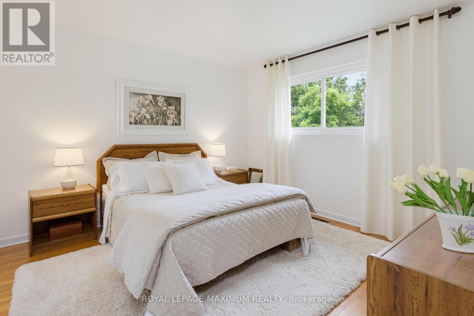 












41 STRATHAVON DRIVE

,
Toronto,




Ontario
M9V2H4

