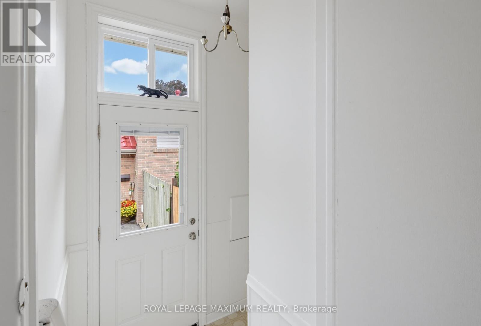 












41 STRATHAVON DRIVE

,
Toronto,




Ontario
M9V2H4

