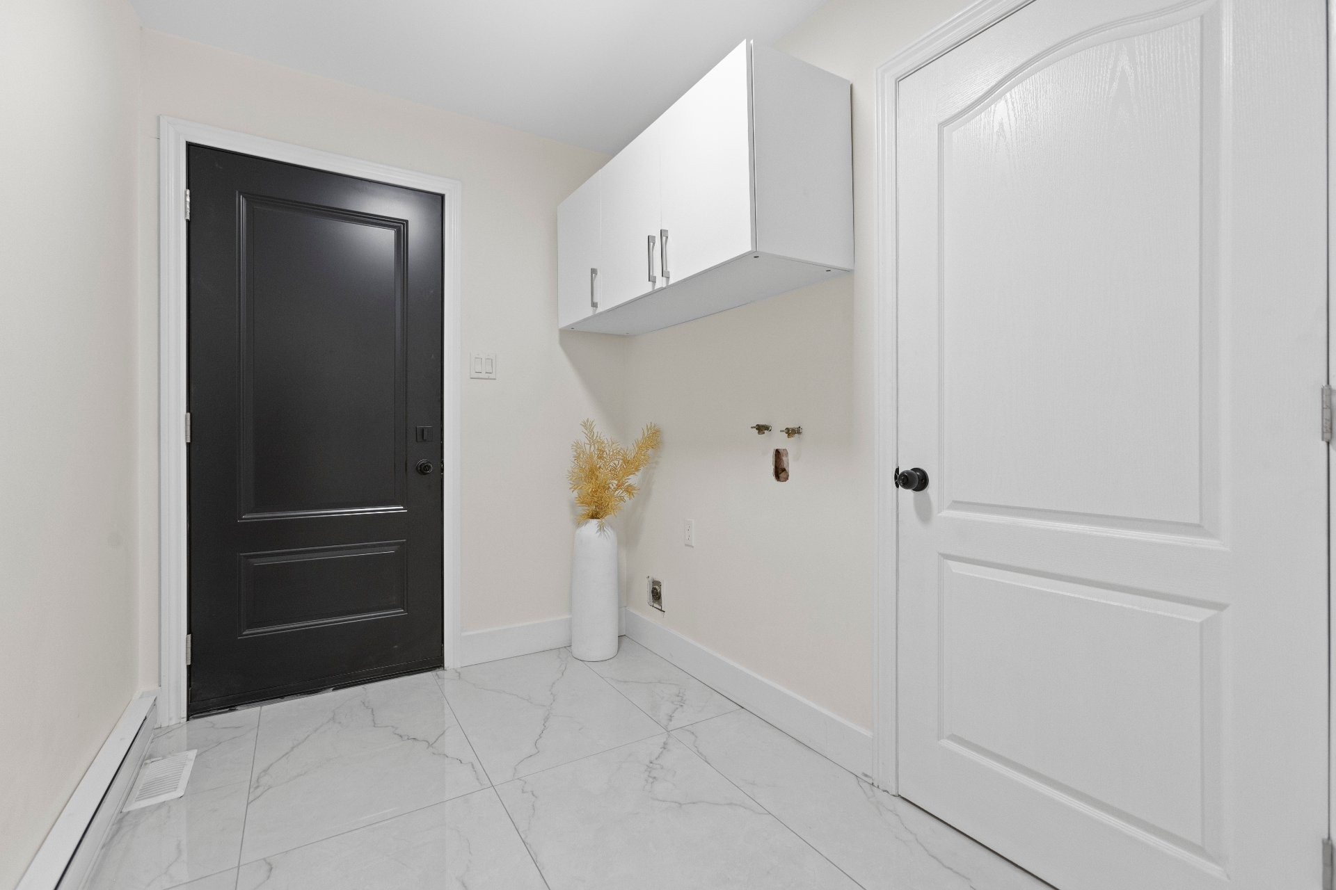 









13291


Rue de Bristol

,
Montréal (Pierrefonds-Roxboro),




QC
H9A2W3

