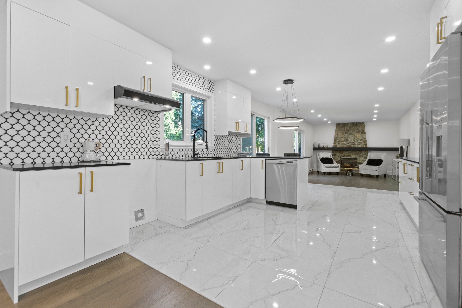 









13291


Rue de Bristol

,
Montréal (Pierrefonds-Roxboro),




QC
H9A2W3

