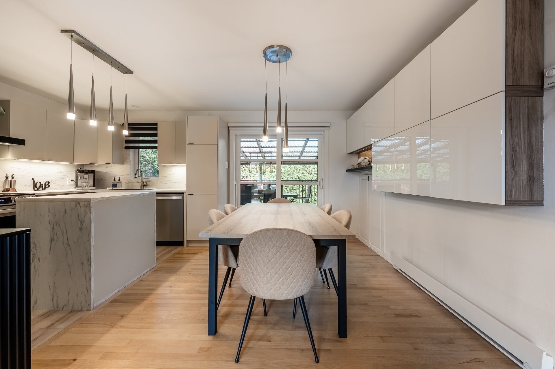 









1259


Boul. N.-P.-Lapierre

,
Sainte-Julie,




QC
J3E1W4

