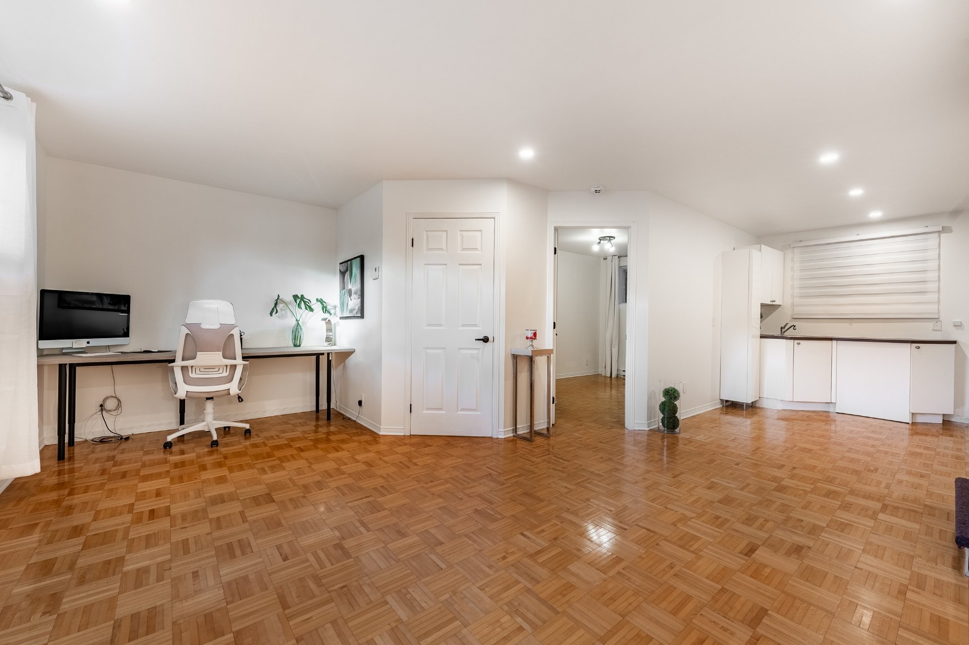 









1259


Boul. N.-P.-Lapierre

,
Sainte-Julie,




QC
J3E1W4

