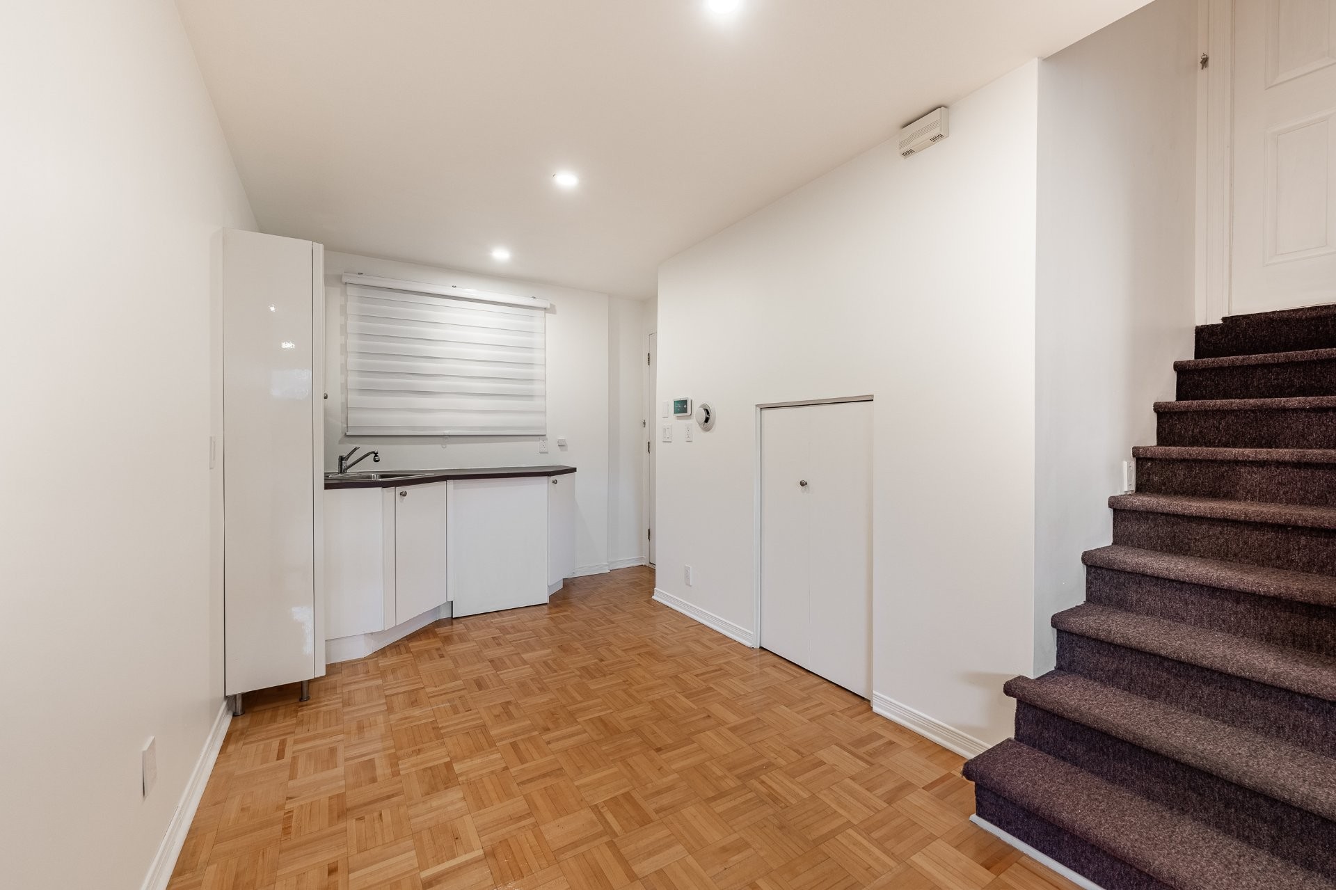 









1259


Boul. N.-P.-Lapierre

,
Sainte-Julie,




QC
J3E1W4

