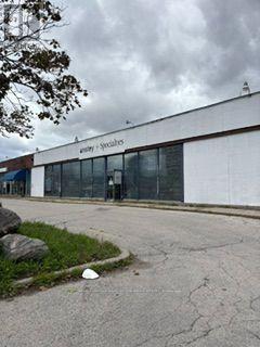 












2480 LAWRENCE AVENUE E

,
Toronto,




Ontario
M1P2R7

