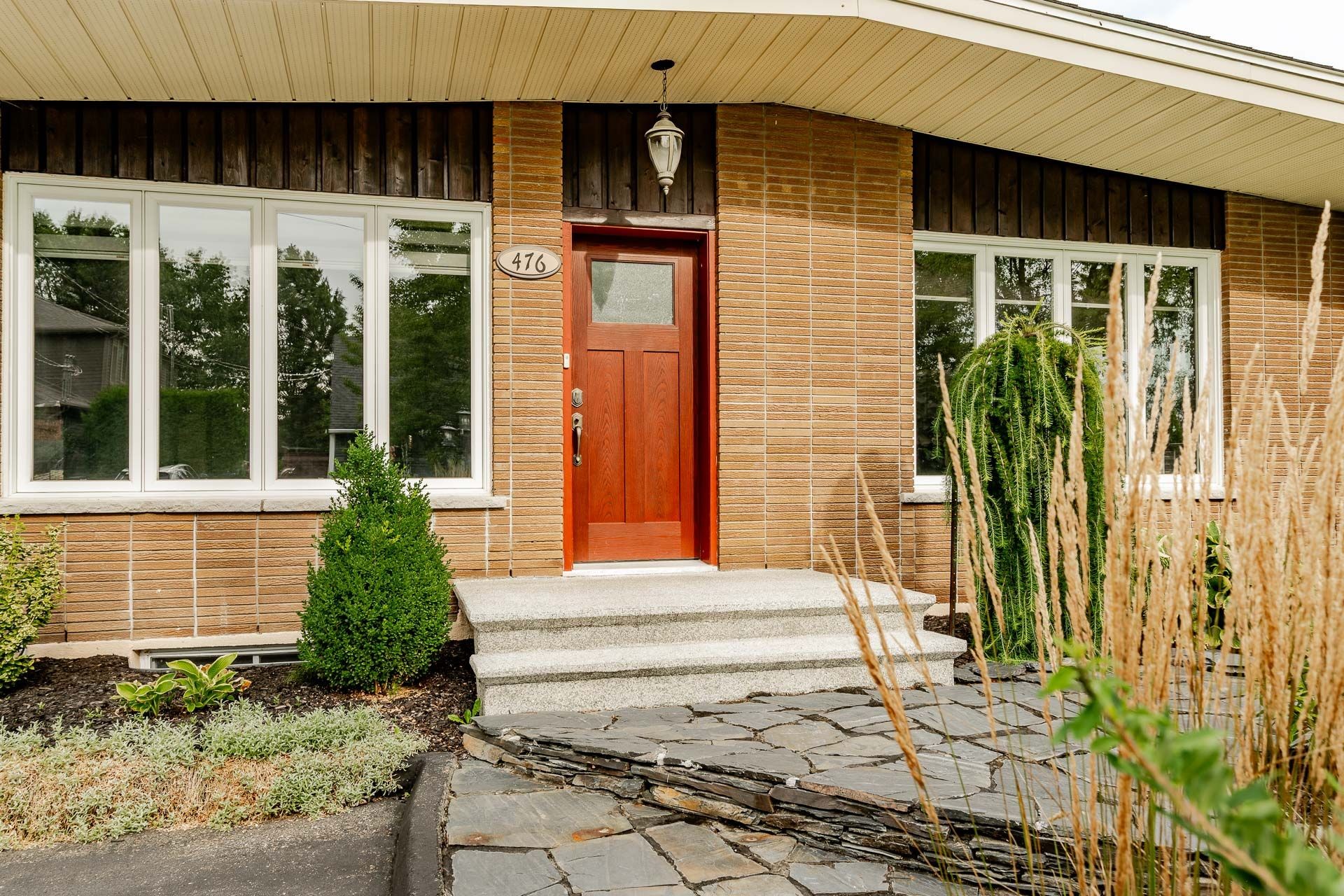 









476


Rue Dolbeau

,
Sherbrooke (Fleurimont),




QC
J1G2Z7

