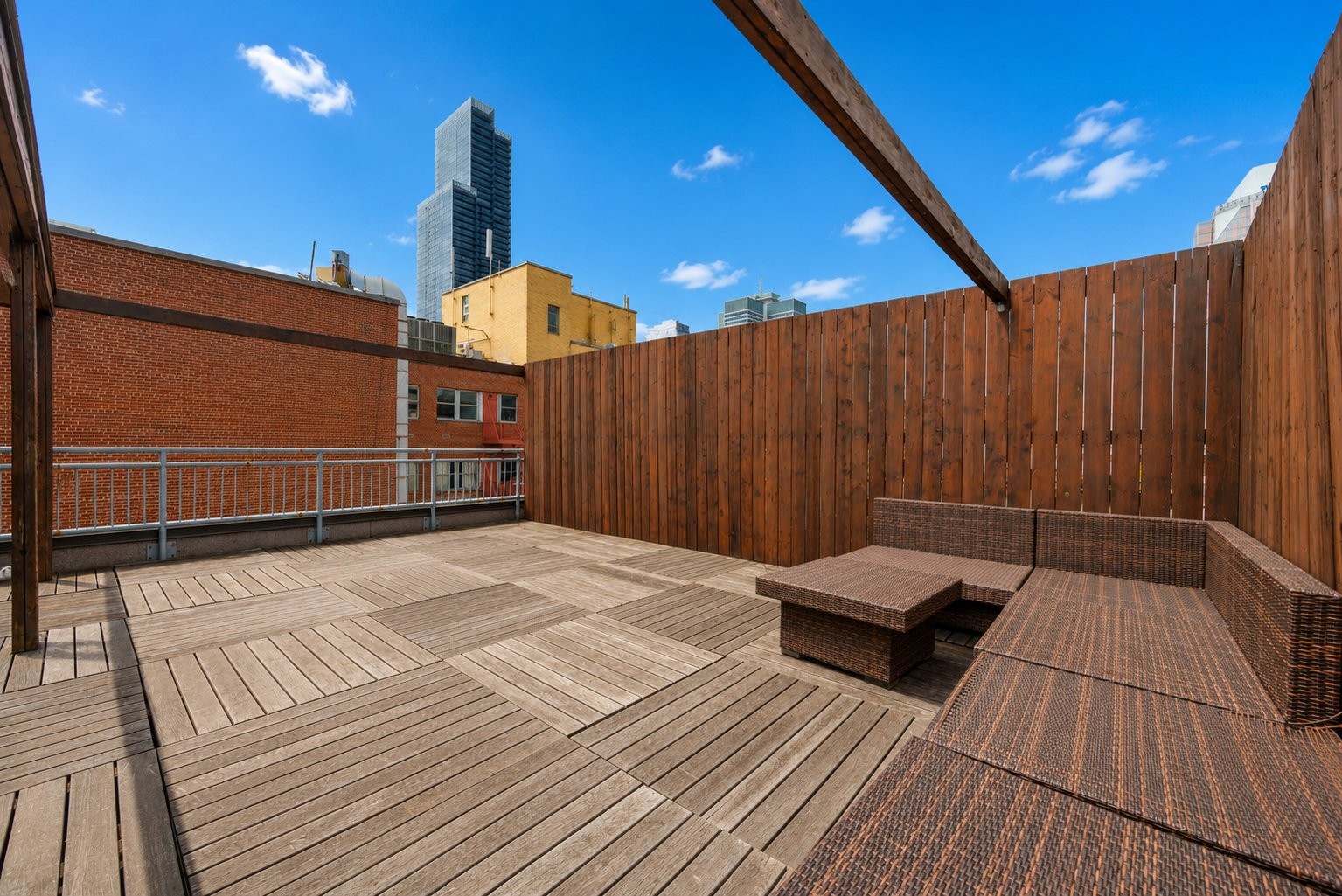 









1449


Rue St-Alexandre

, 1111,
Montréal (Ville-Marie),




QC
H3A2G6

