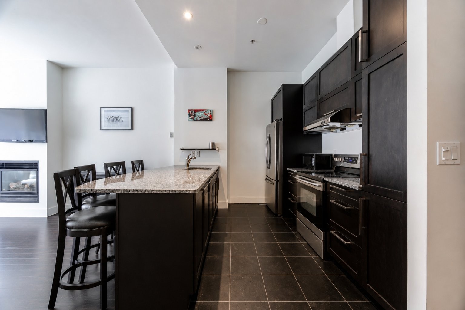 









1449


Rue St-Alexandre

, 1111,
Montréal (Ville-Marie),




QC
H3A2G6

