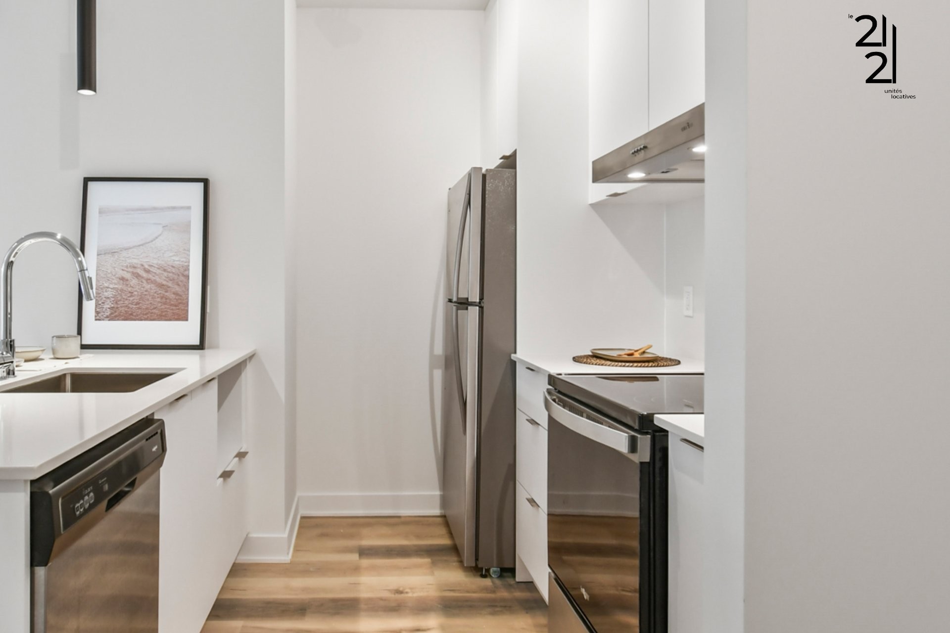 









2121


Av. Papineau

, 401,
Montréal (Ville-Marie),




QC
H2K4J5

