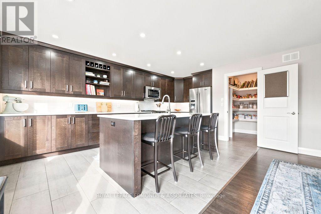 












10 NOBLE CRESCENT

,
Petawawa,




Ontario
K8H0G1

