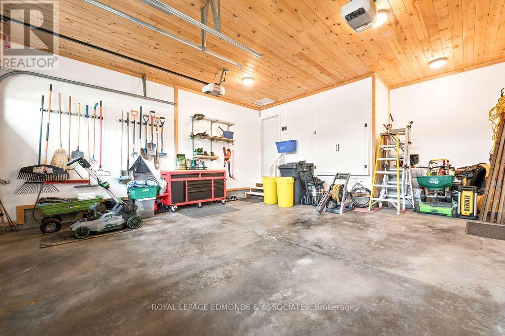 












10 NOBLE CRESCENT

,
Petawawa,




Ontario
K8H0G1

